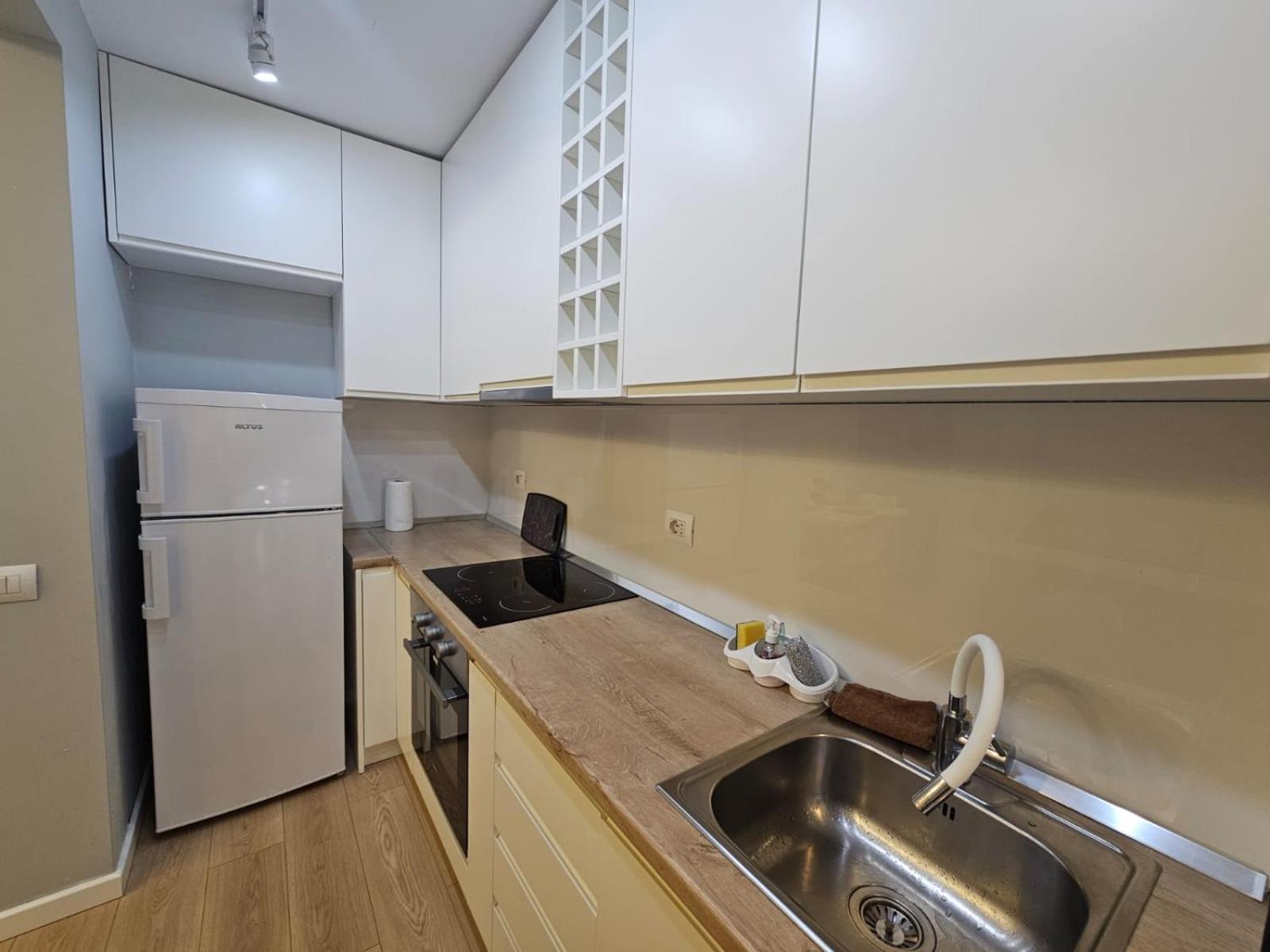 Apartament Valentino'S Nest Tirana Zewnętrze zdjęcie